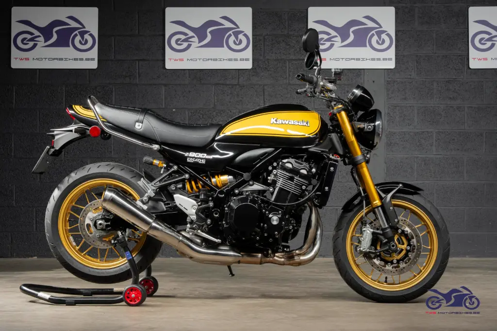 KAWASAKI Z 900 RS SE