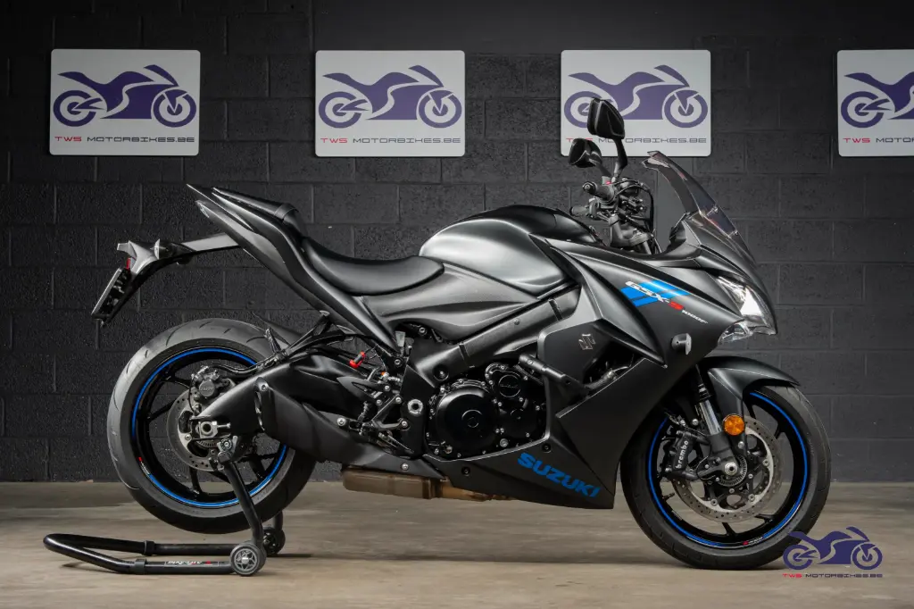 SUZUKI GSXS 1000 F