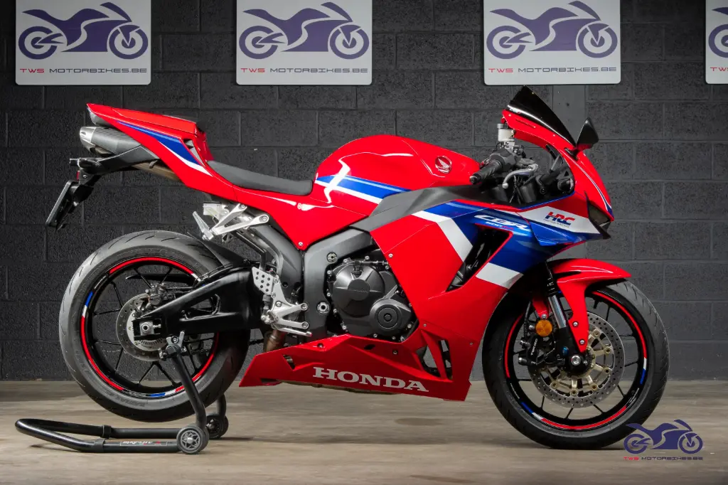 HONDA CBR 600 RR