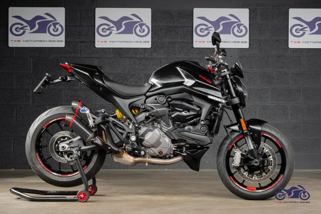 DUCATI MONSTER 937 +