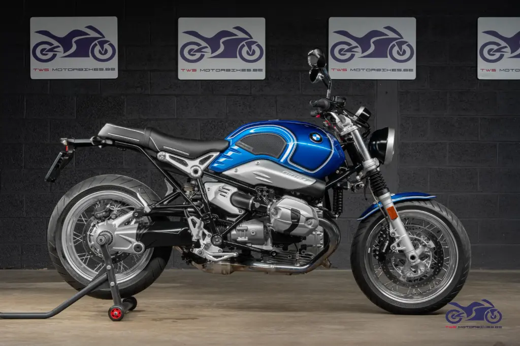 BMW R NINE T