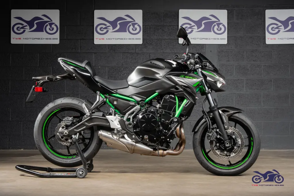 KAWASAKI Z 650