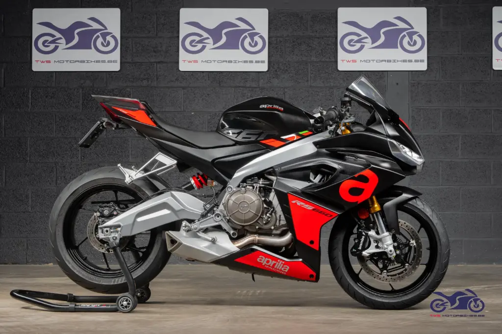 APRILIA RS 660