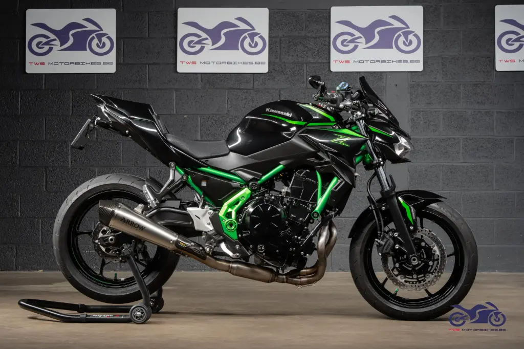 KAWASAKI Z 650