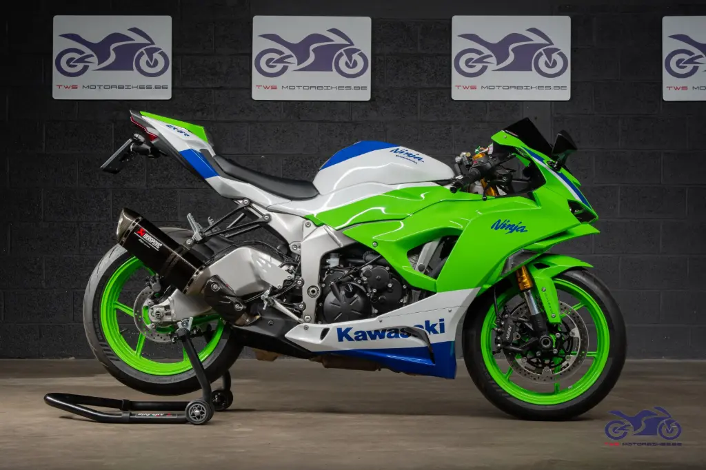 KAWASAKI NINJA ZX-6R
