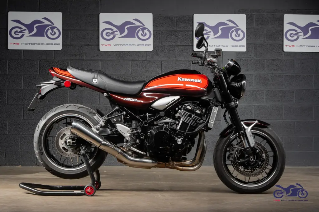 KAWASAKI Z 900 RS