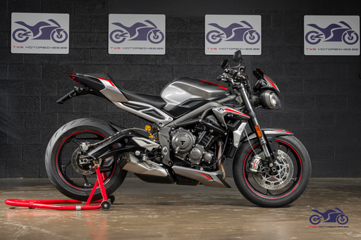 TRIUMPH STREET TRIPLE RS