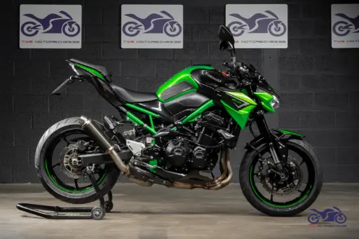 KAWASAKI Z 900